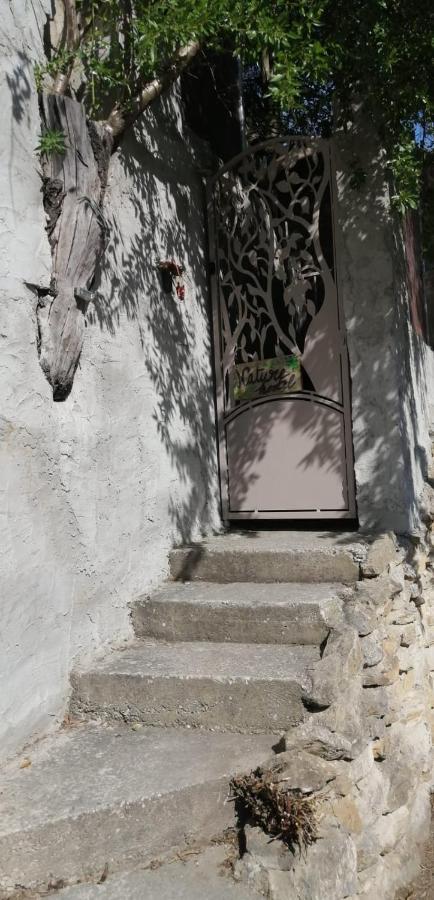Nature Hostel La Ciotat Exterior photo